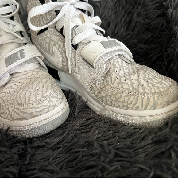 Nike Air Jordan Legacy 312 Elephant White Gray Sneakers - Picture 8 of 8